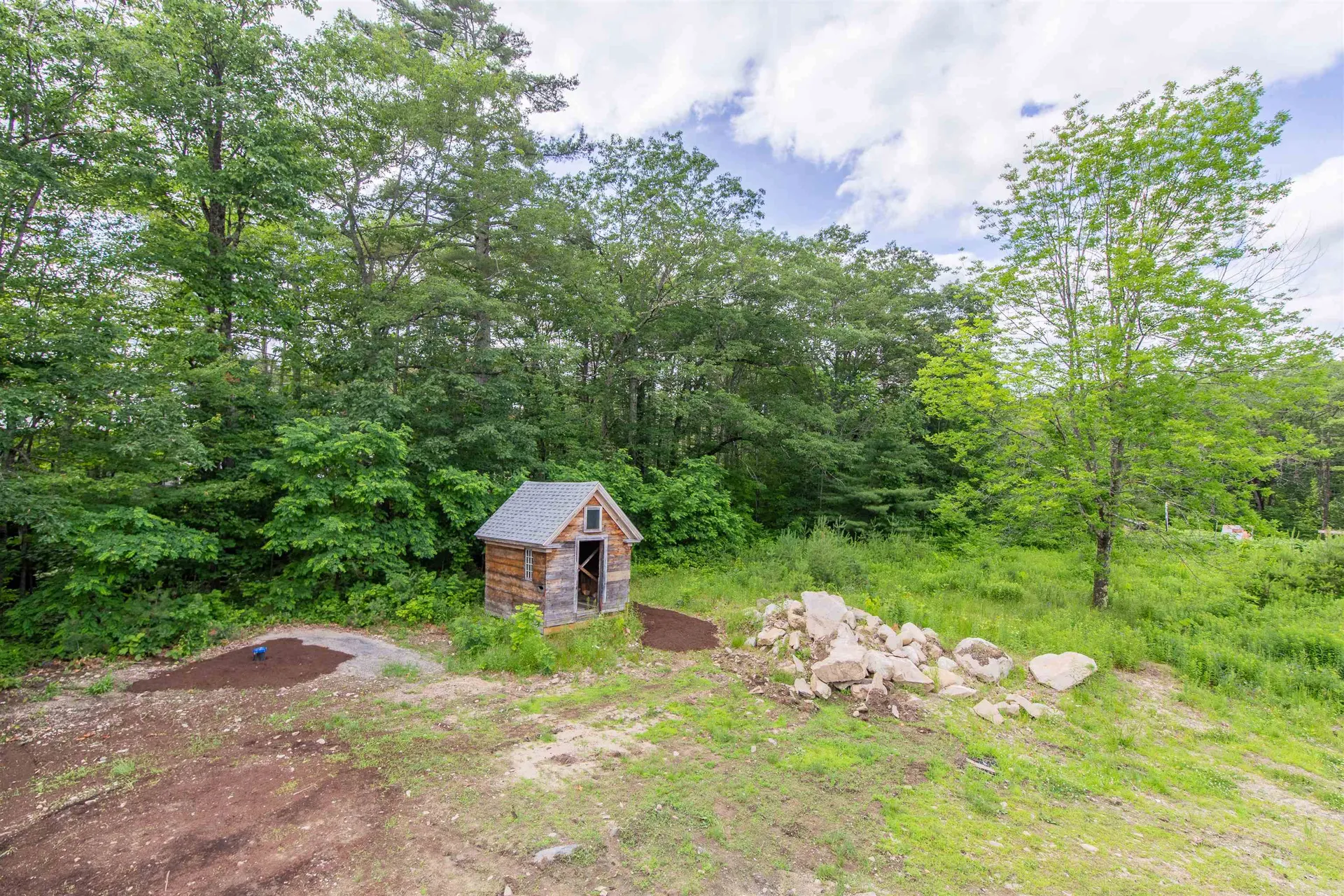 13 Mill Road Tamworth NH 03883