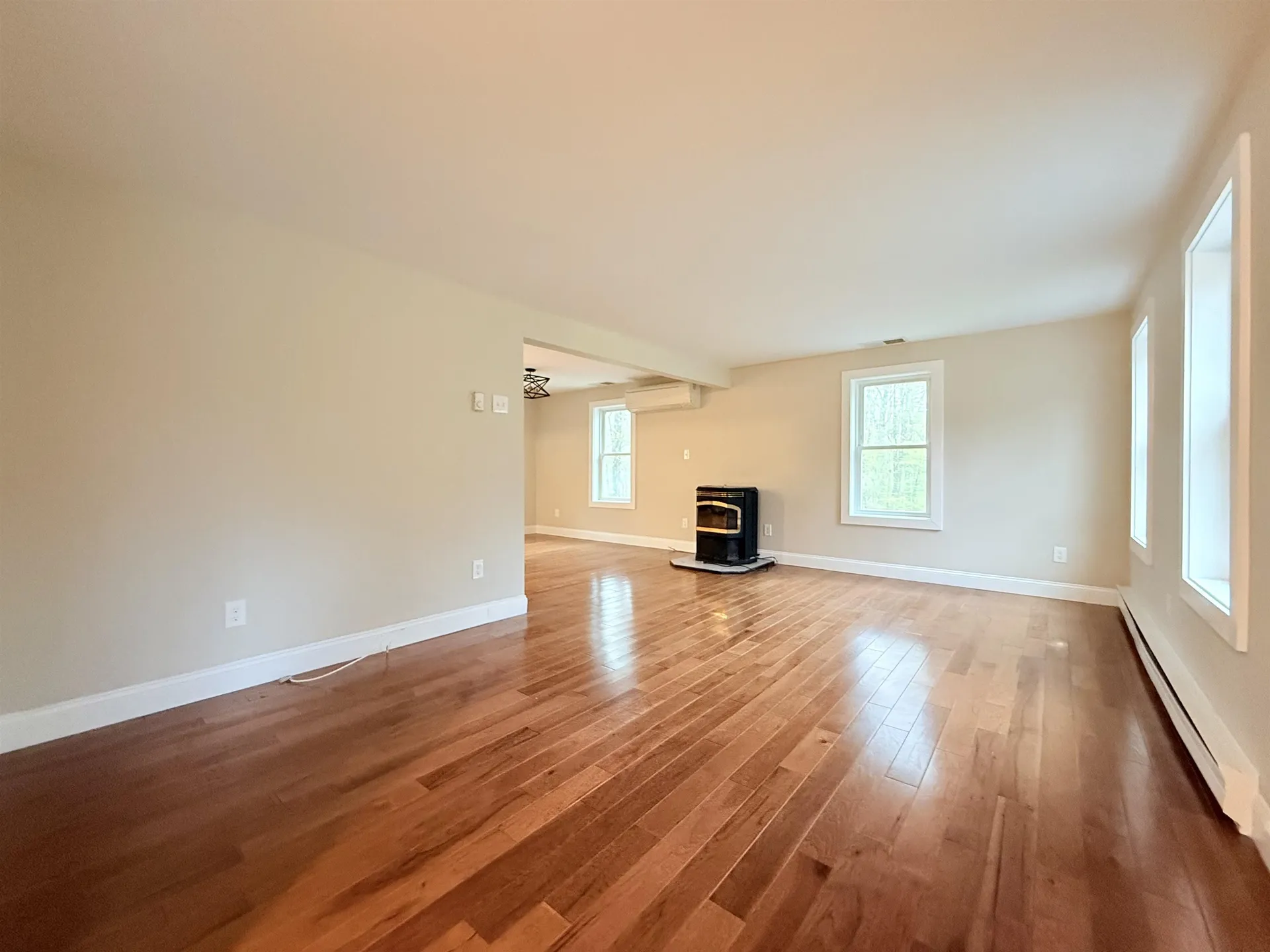 14 Moharimet Drive Madbury NH 03823