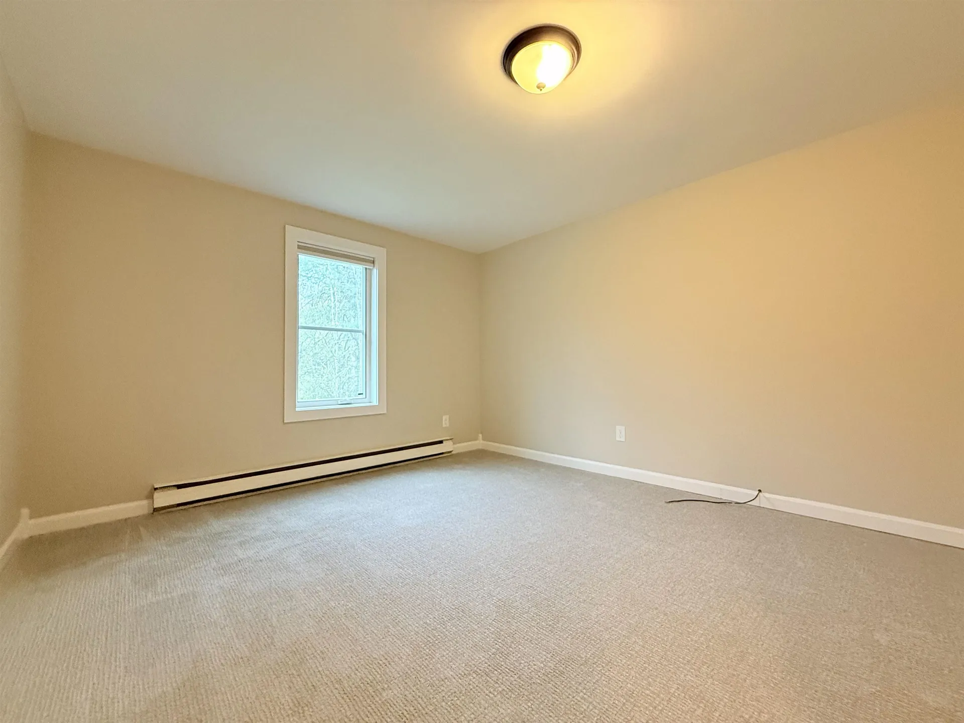 14 Moharimet Drive Madbury NH 03823