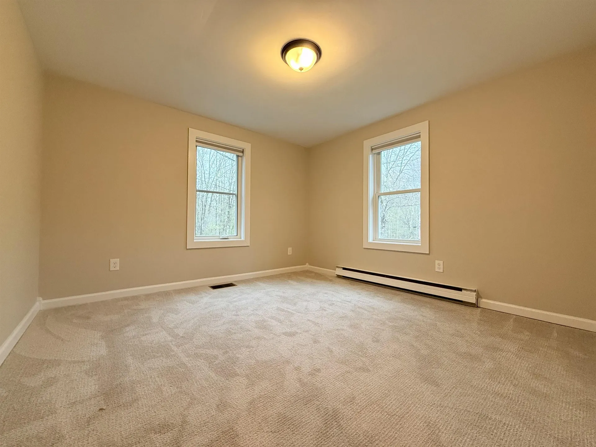 14 Moharimet Drive Madbury NH 03823