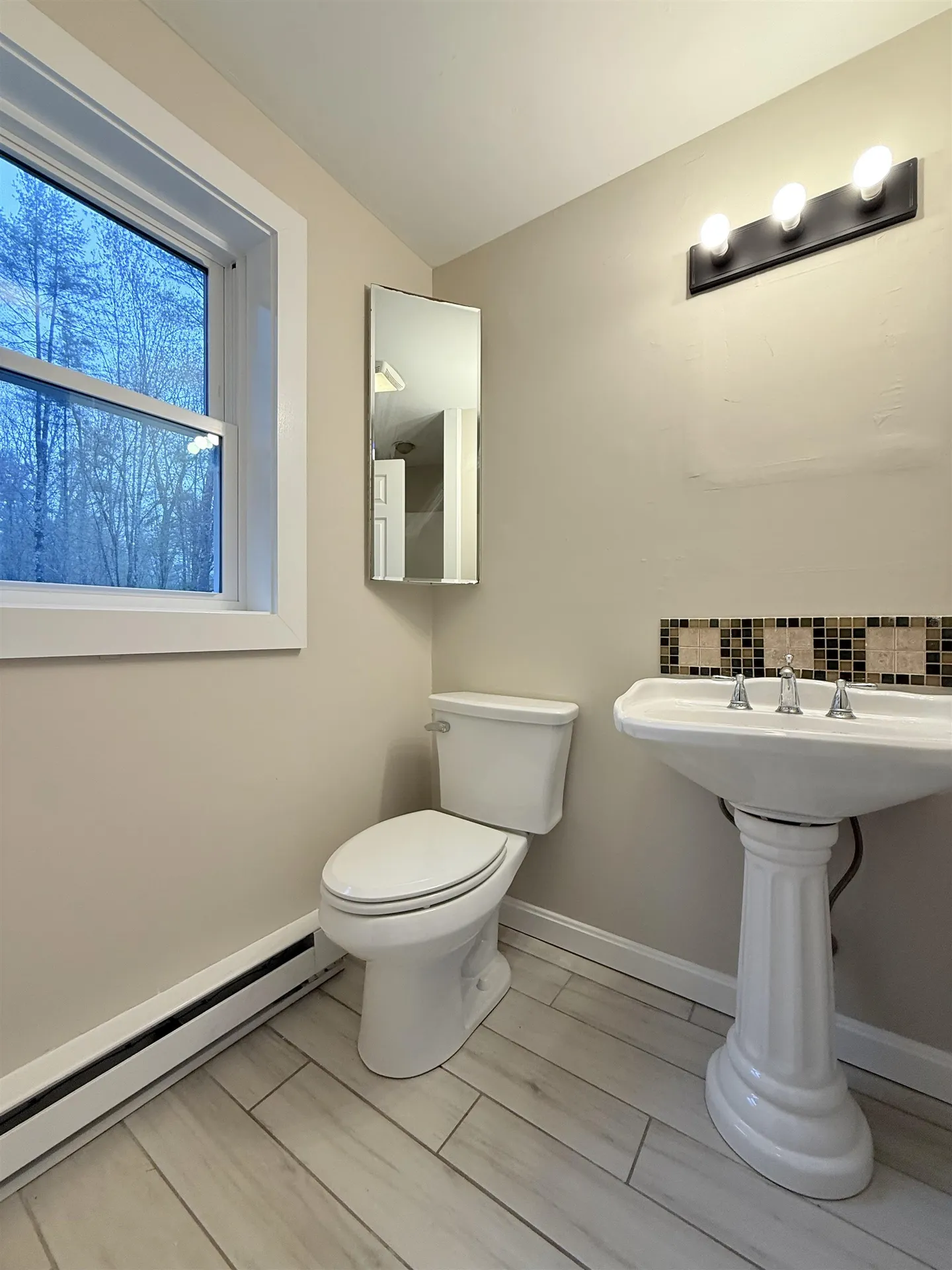 14 Moharimet Drive Madbury NH 03823