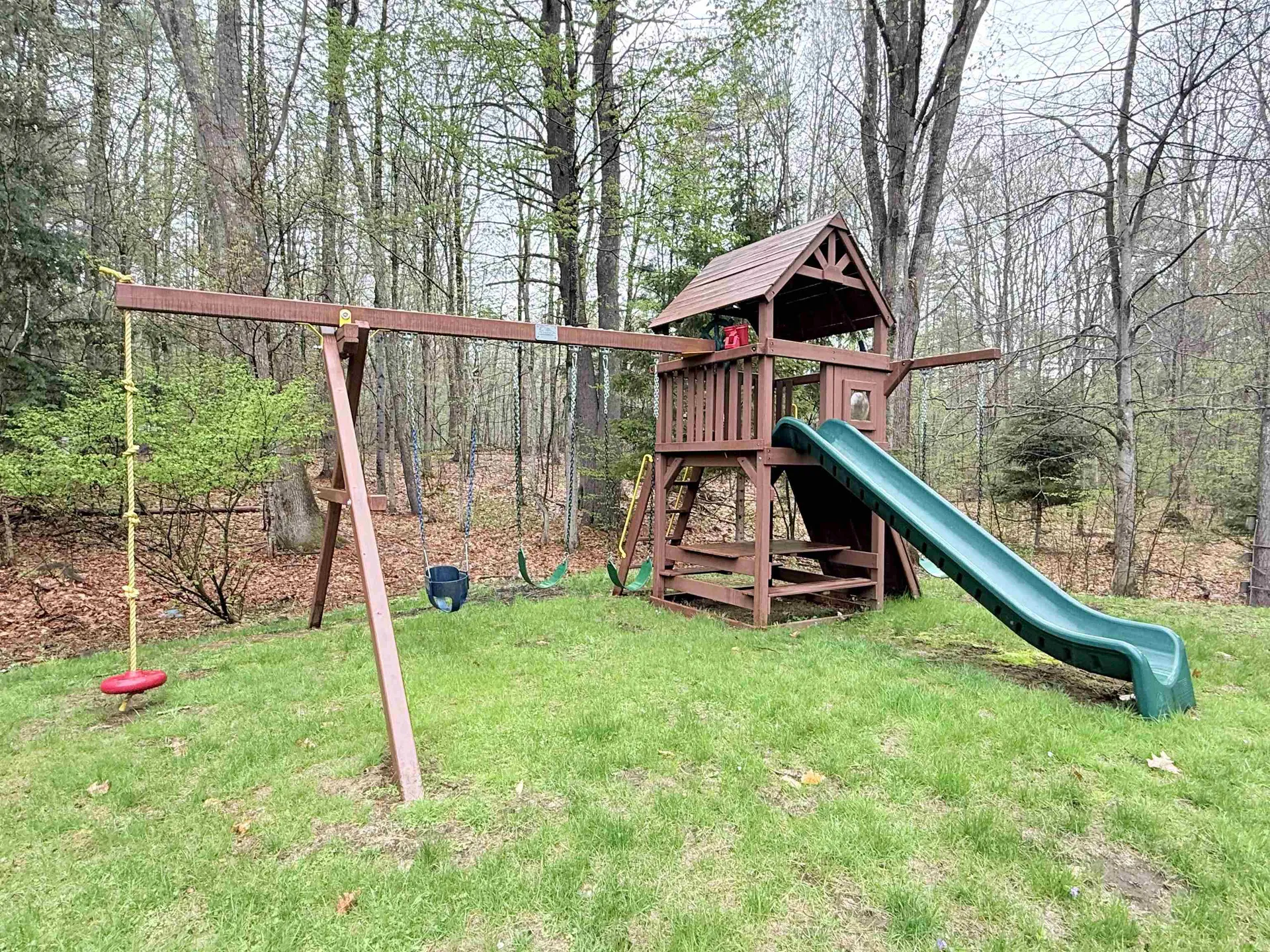 14 Moharimet Drive Madbury NH 03823