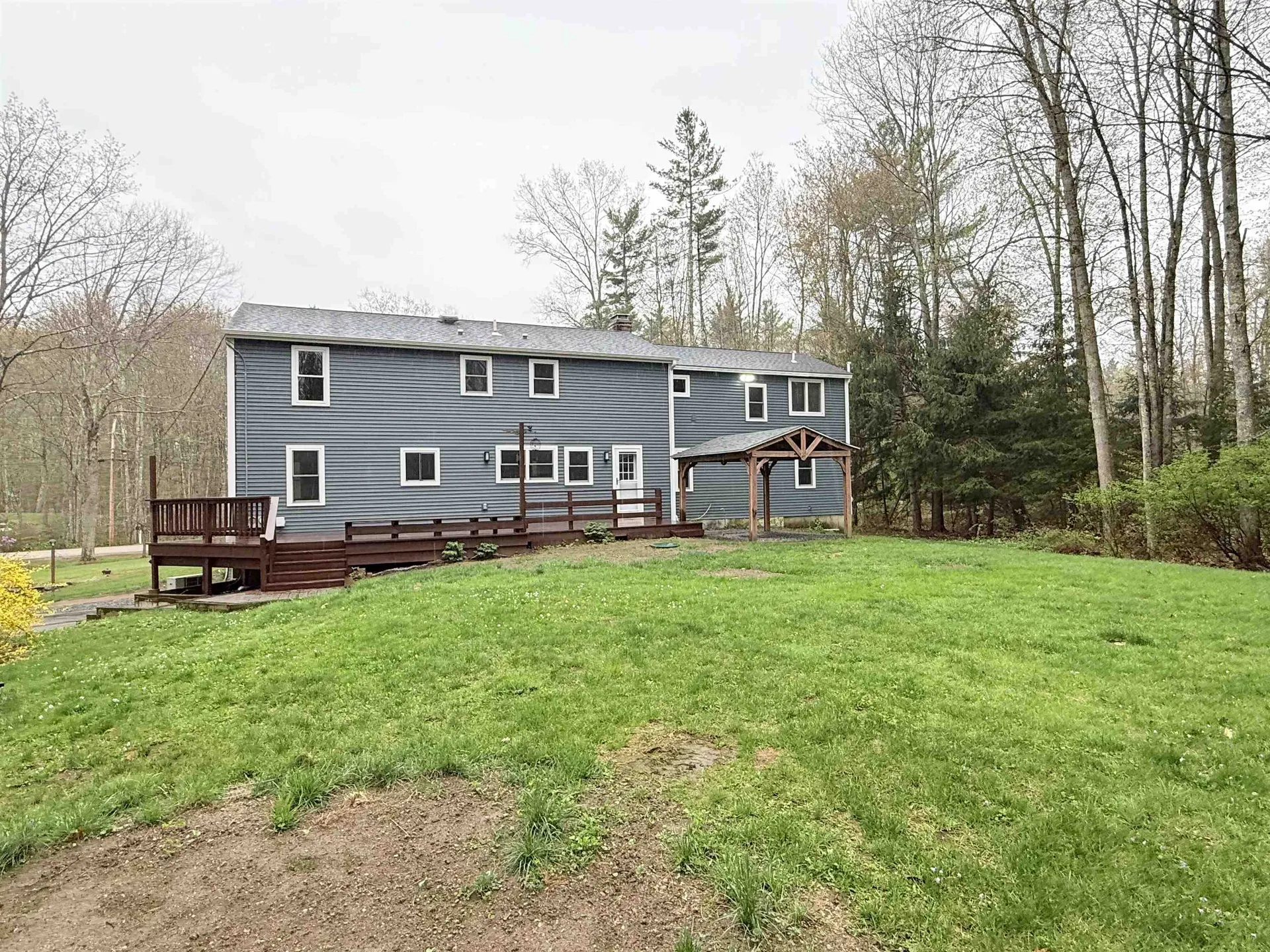 14 Moharimet Drive Madbury NH 03823