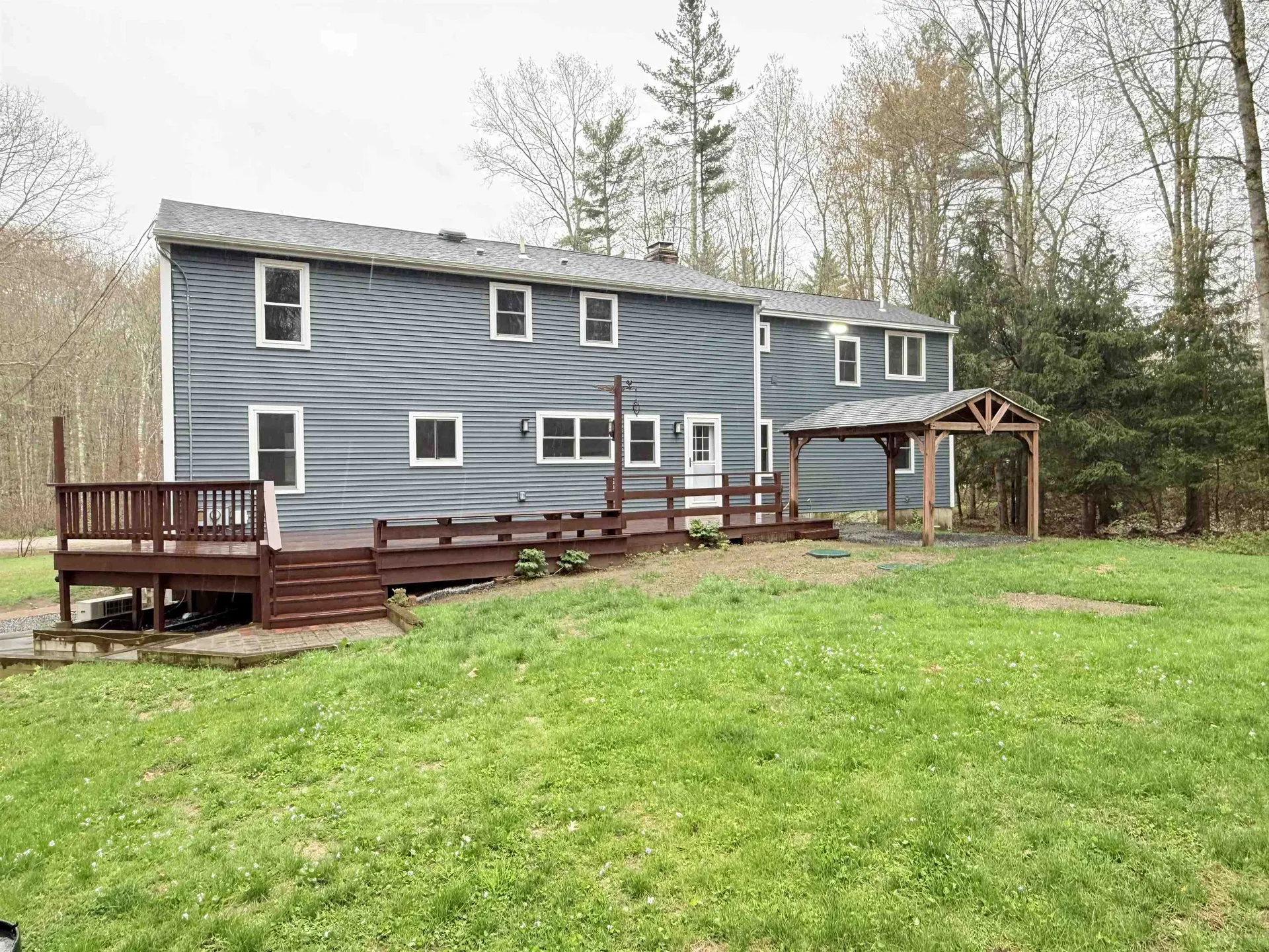 14 Moharimet Drive Madbury NH 03823