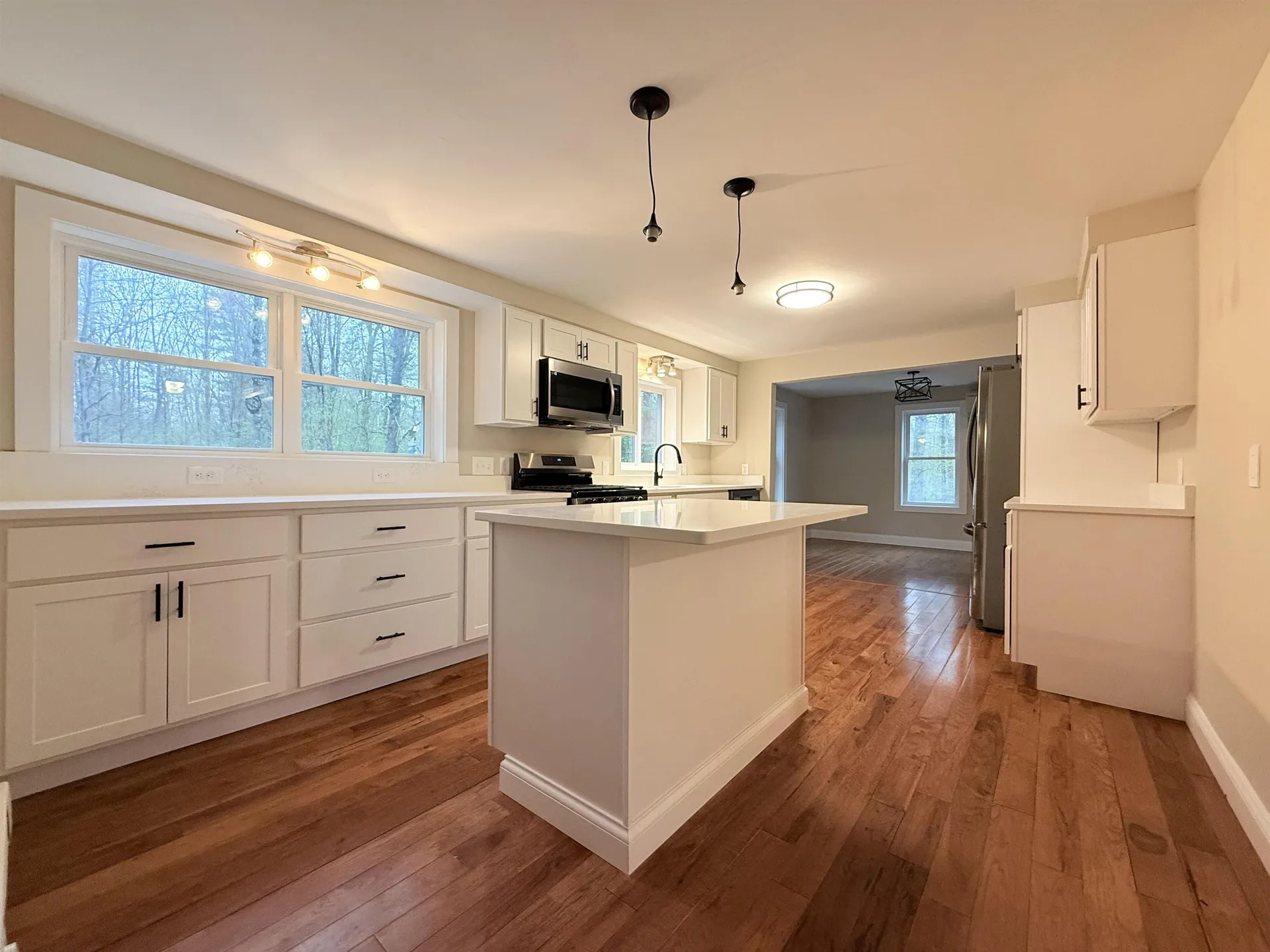 14 Moharimet Drive Madbury NH 03823