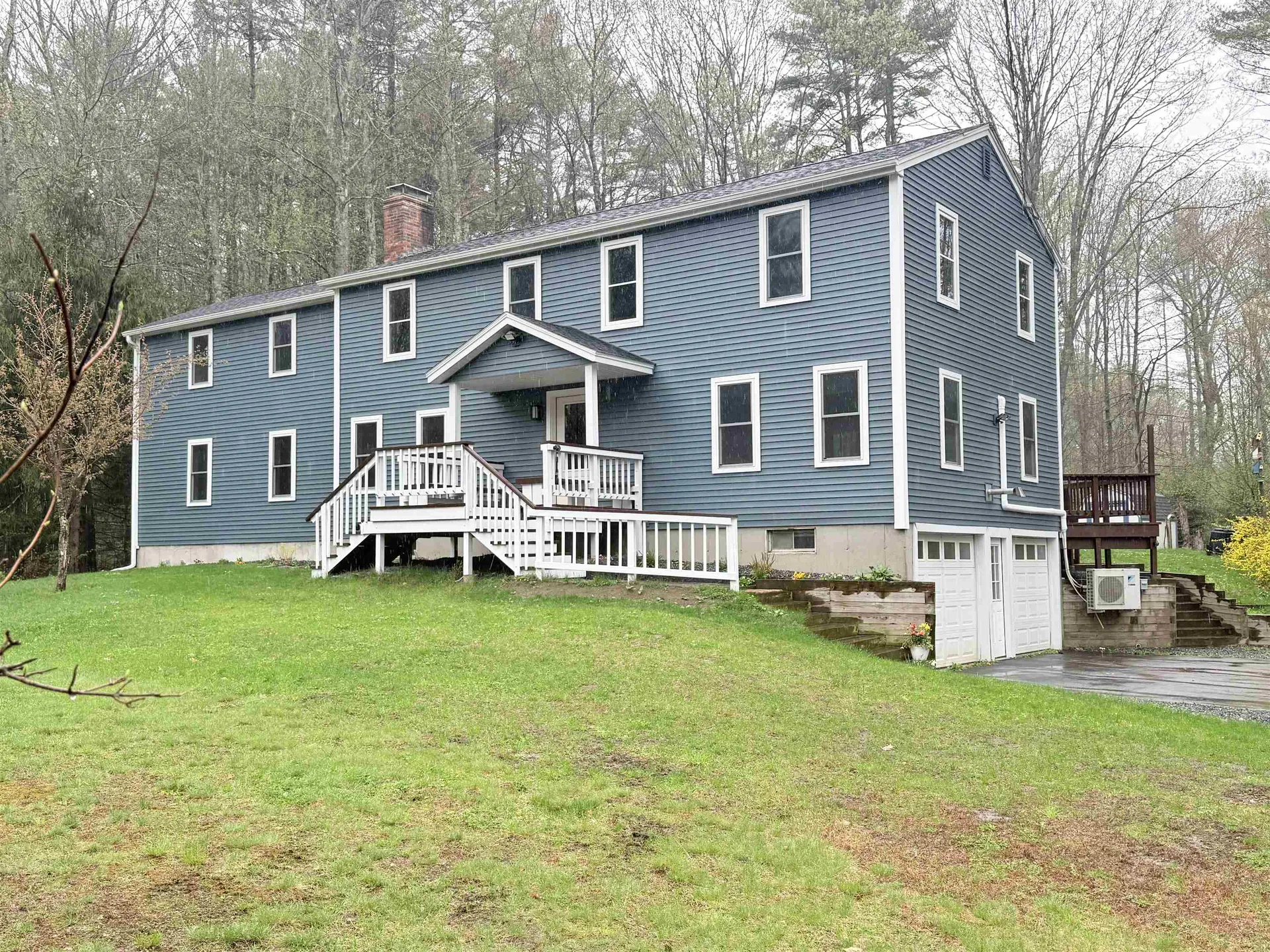 14 Moharimet Drive Madbury NH 03823