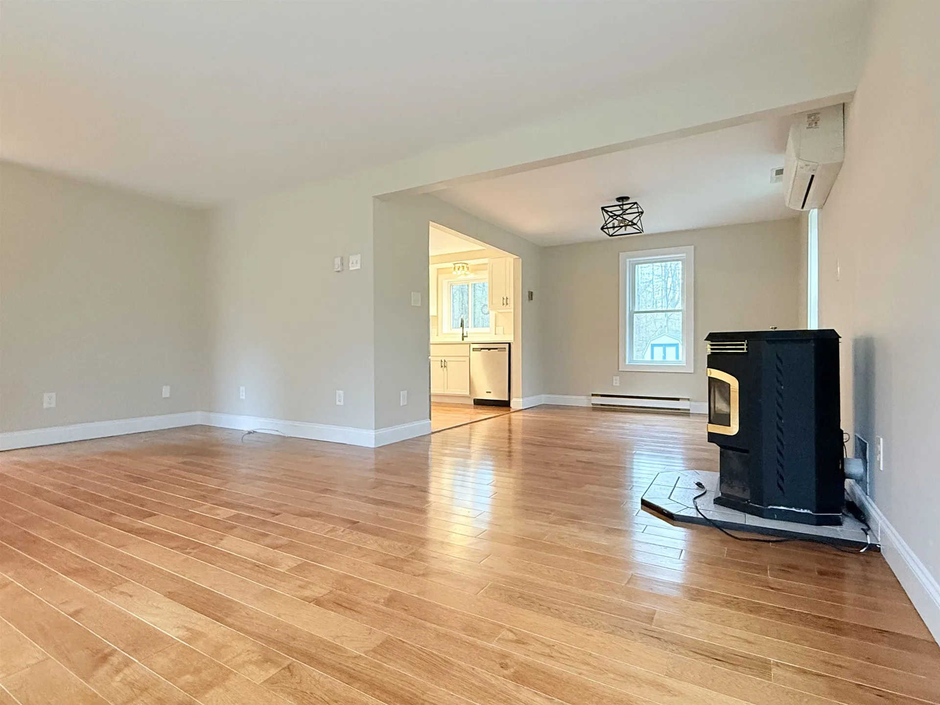 14 Moharimet Drive Madbury NH 03823