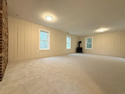 14 Moharimet Drive Madbury NH 03823