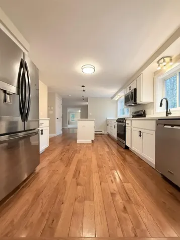 14 Moharimet Drive Madbury NH 03823