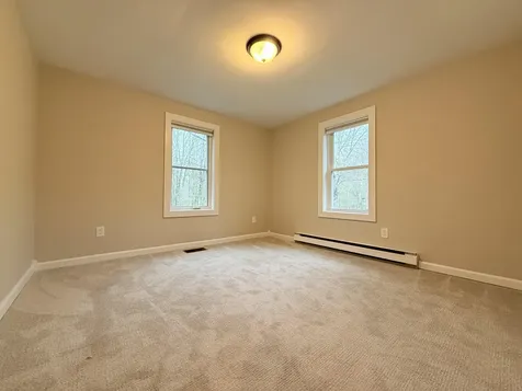 14 Moharimet Drive Madbury NH 03823
