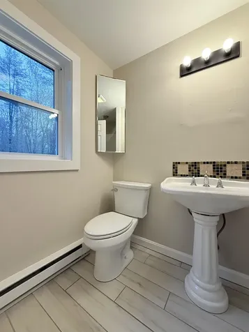 14 Moharimet Drive Madbury NH 03823