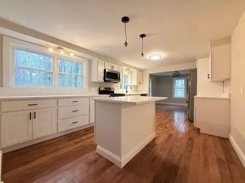 14 Moharimet Drive Madbury NH 03823