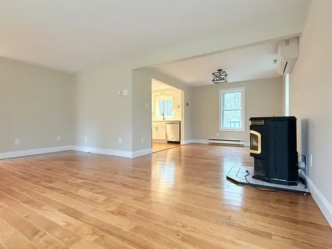 14 Moharimet Drive Madbury NH 03823