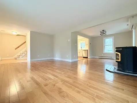 14 Moharimet Drive Madbury NH 03823