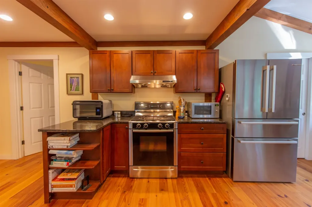 898 Bunker Hill Road Tamworth NH 03883