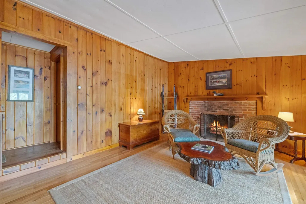 69 Buoniello Road Moultonborough NH 03254