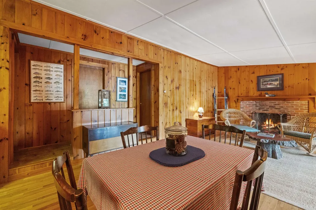 69 Buoniello Road Moultonborough NH 03254