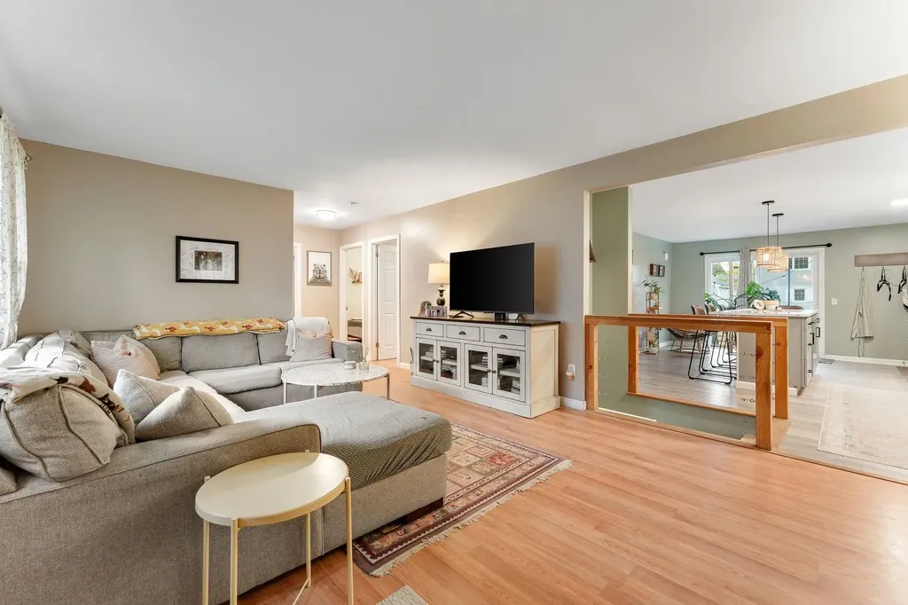 35 Baldwin Avenue South Burlington VT 05403