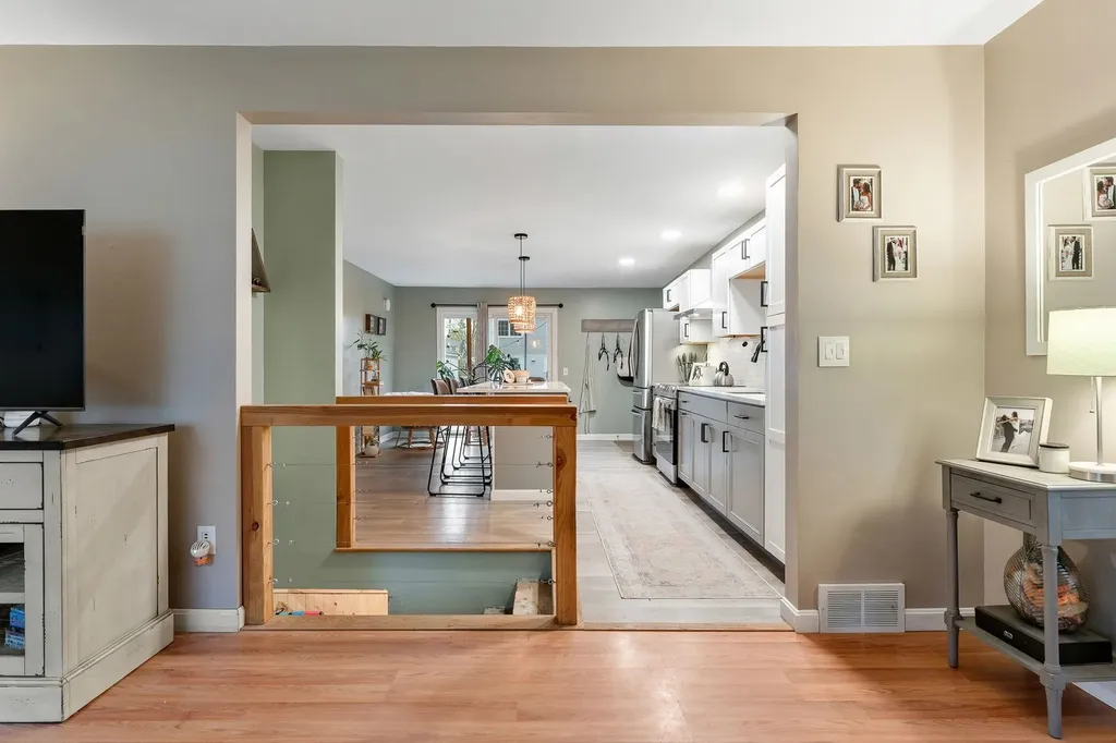 35 Baldwin Avenue South Burlington VT 05403