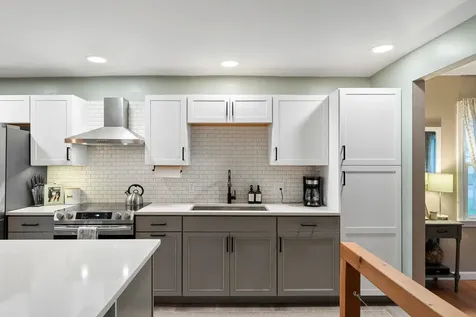 35 Baldwin Avenue South Burlington VT 05403