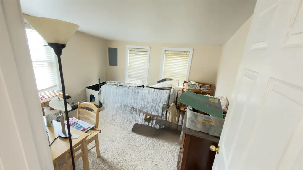 10 Cote Circle Raymond NH 03077