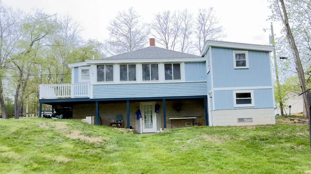 10 Cote Circle Raymond NH 03077