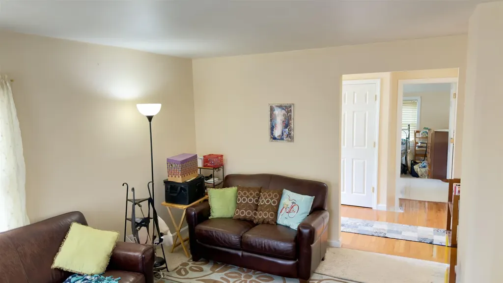 10 Cote Circle Raymond NH 03077