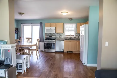 30 Cricket Hill Way Franklin NH 03235