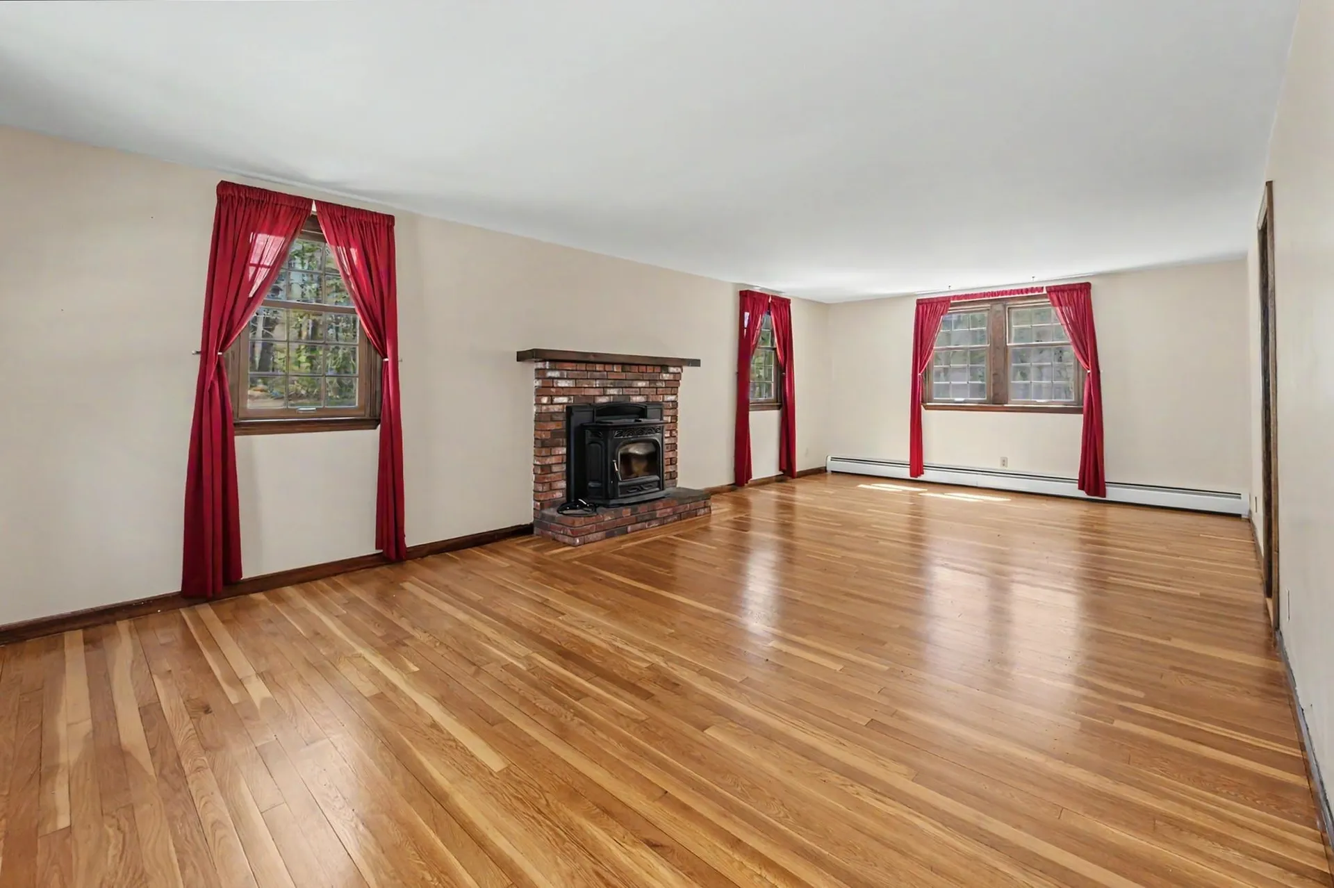 10 Fox Den Road Hollis NH 03049