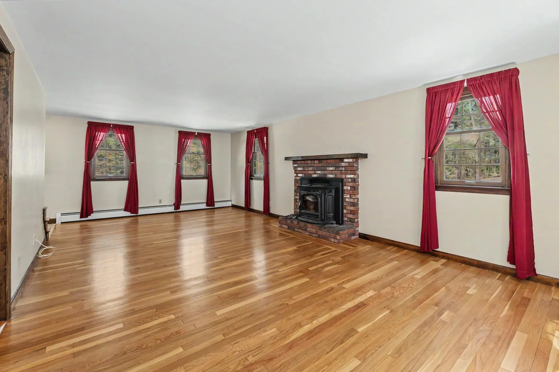 10 Fox Den Road Hollis NH 03049