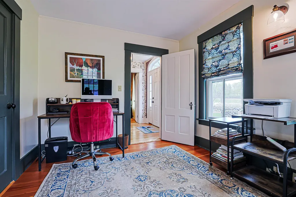 62 Putney Hill Road Hopkinton NH 03229