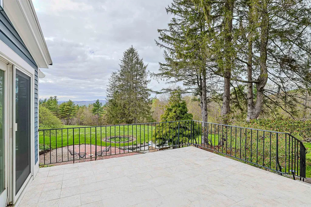 62 Putney Hill Road Hopkinton NH 03229
