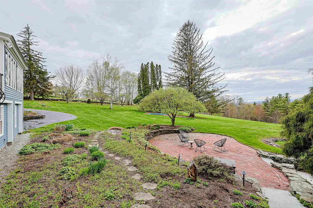 62 Putney Hill Road Hopkinton NH 03229