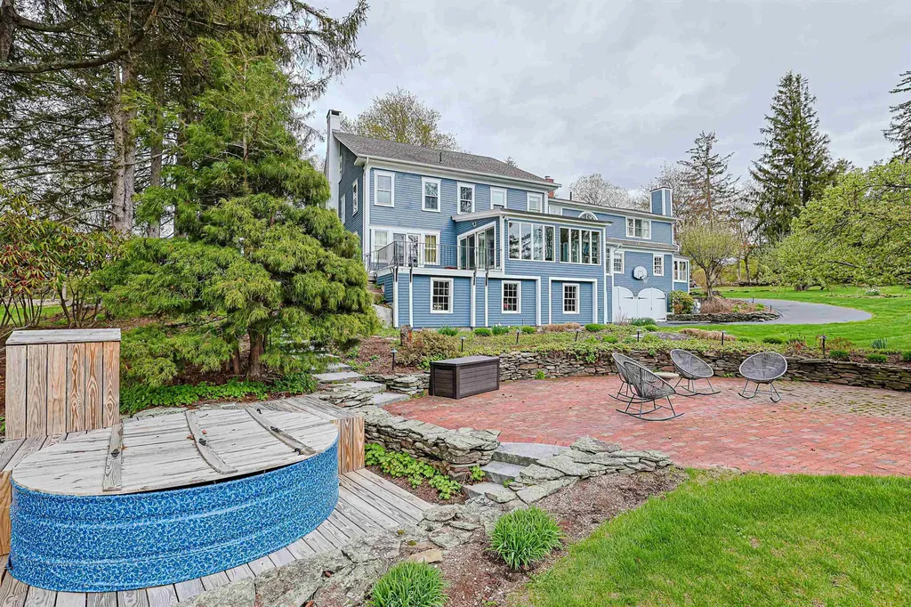 62 Putney Hill Road Hopkinton NH 03229