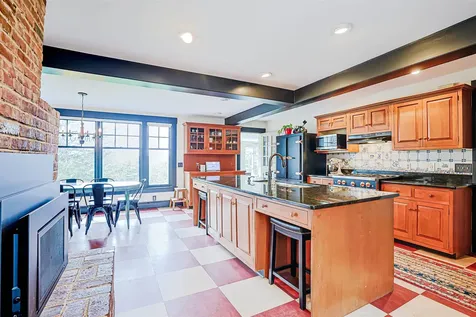 62 Putney Hill Road Hopkinton NH 03229