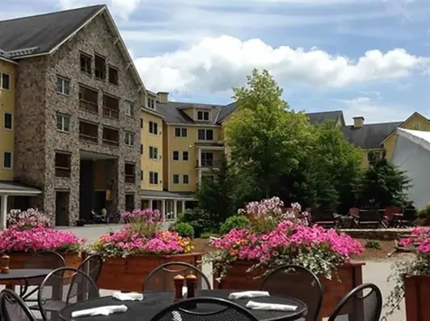 368/370 Qtr. I V Jackson Gore Inn Ludlow VT 05149