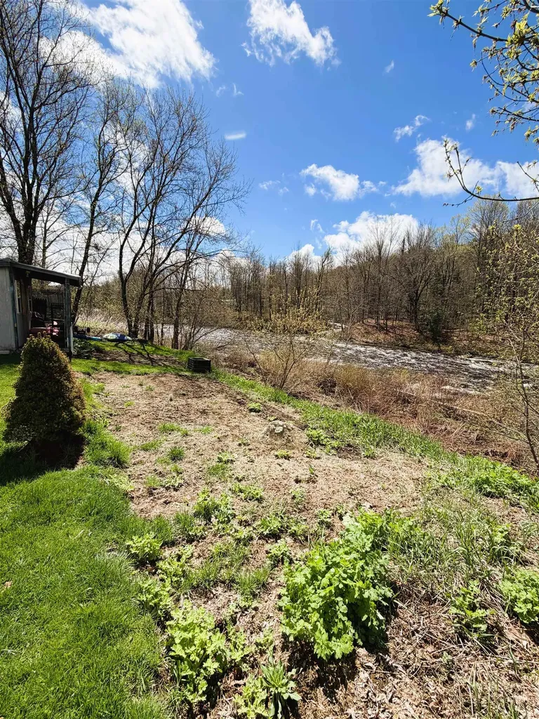 64 Washington Street Littleton NH 03561