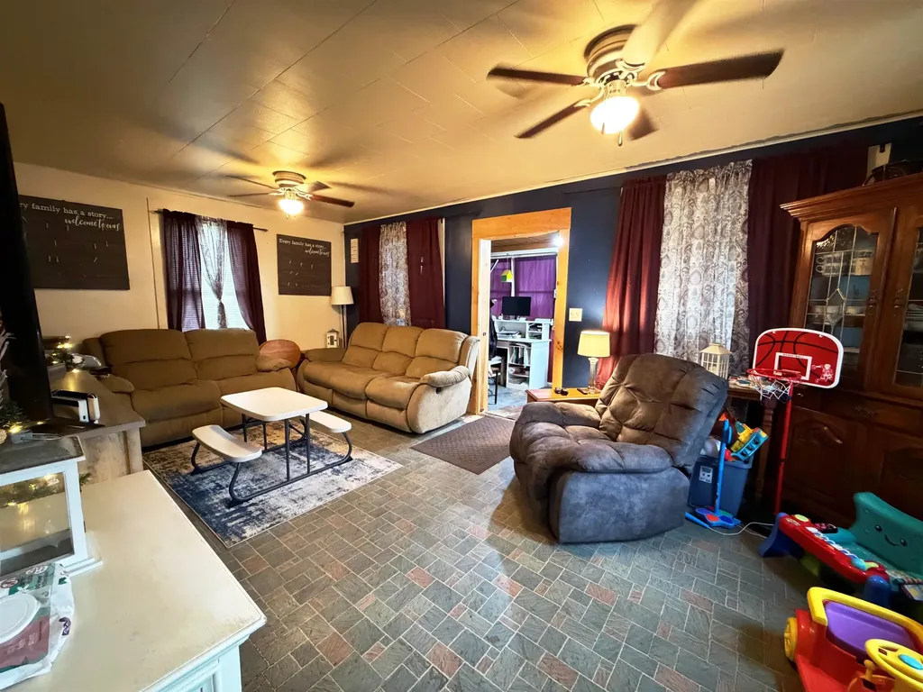 64 Washington Street Littleton NH 03561