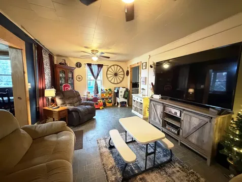 64 Washington Street Littleton NH 03561