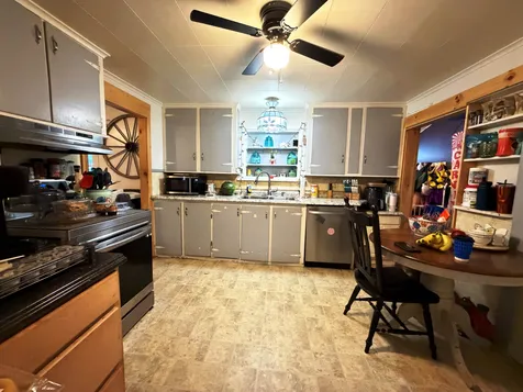 64 Washington Street Littleton NH 03561
