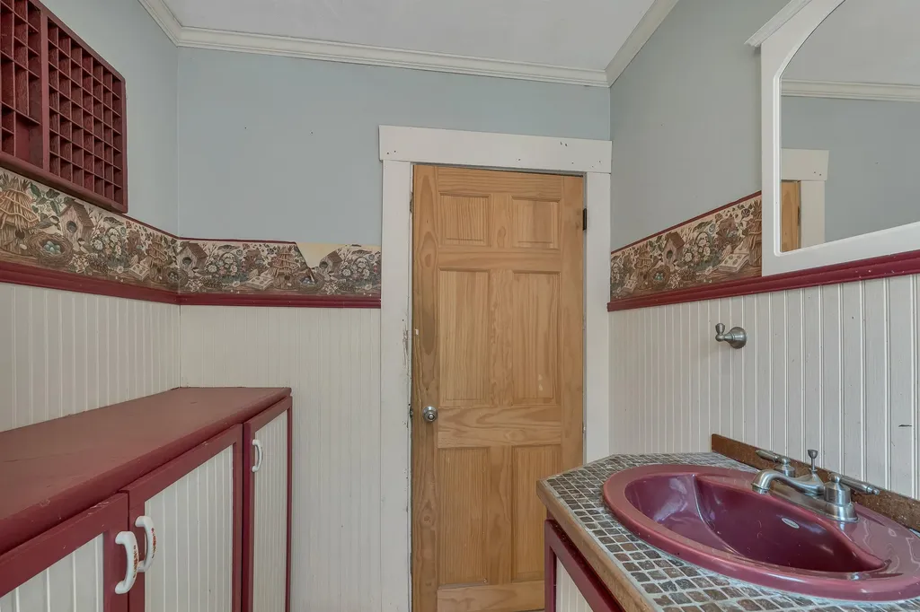 328 Prospect Street Franklin NH 03235