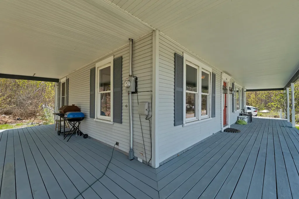 328 Prospect Street Franklin NH 03235