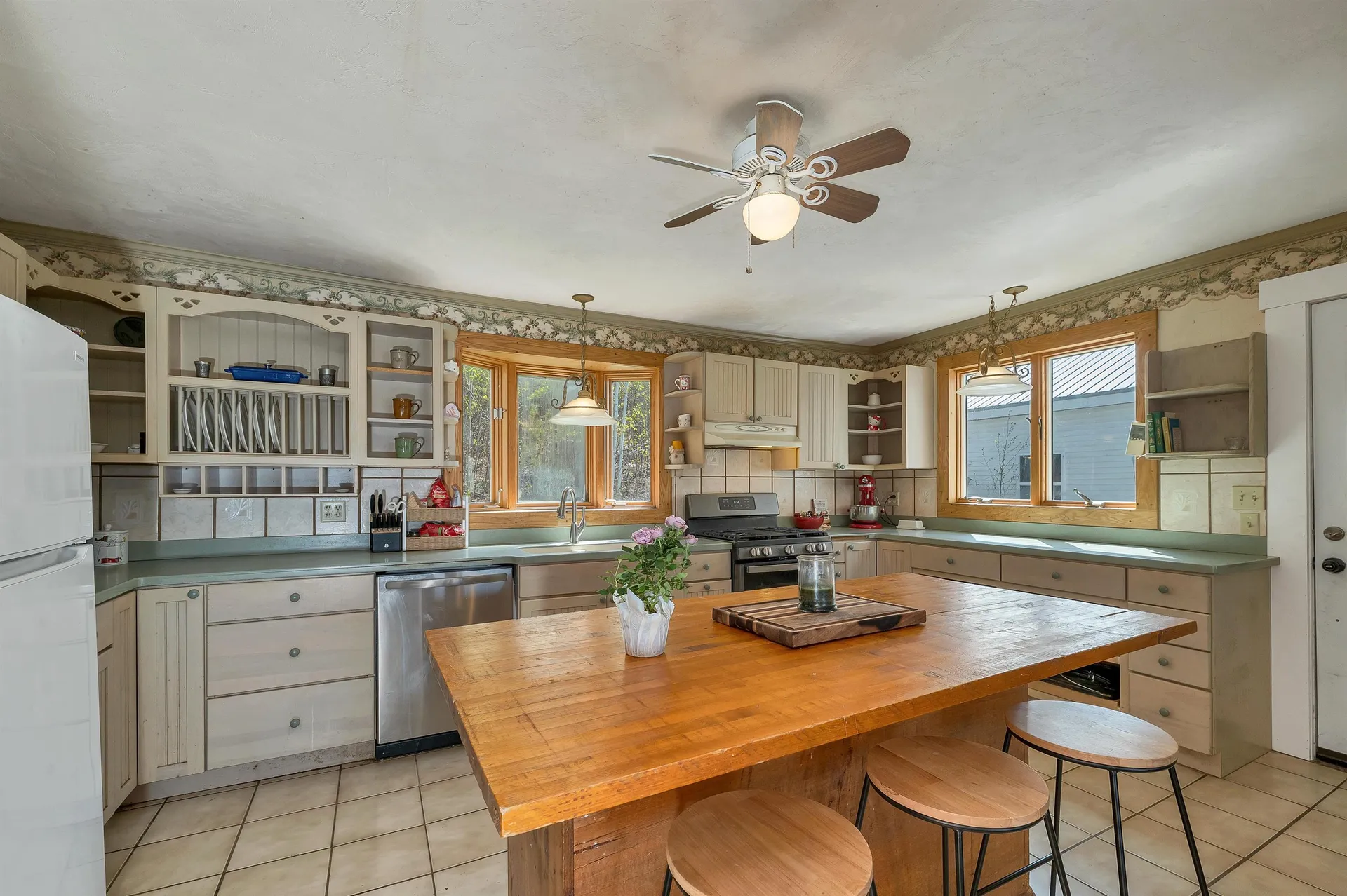 328 Prospect Street Franklin NH 03235