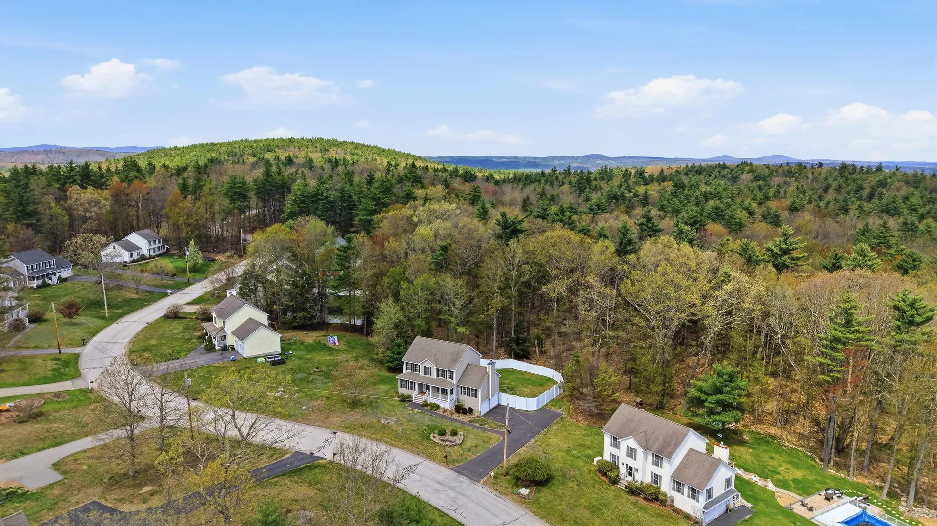 55 Woodhawk Drive Milford NH 03055