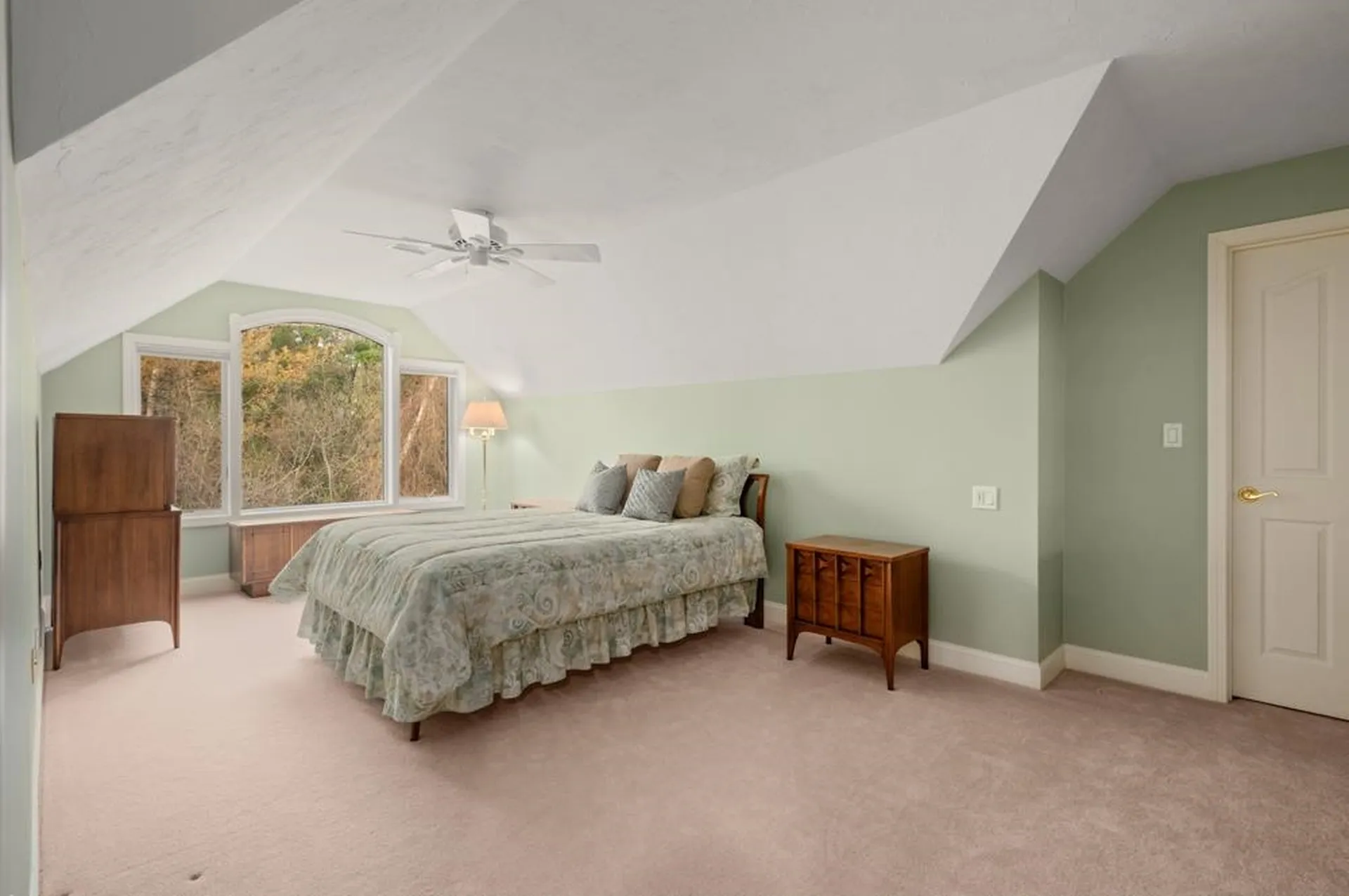 16 Hawkins Pond Lane Salem NH 03079