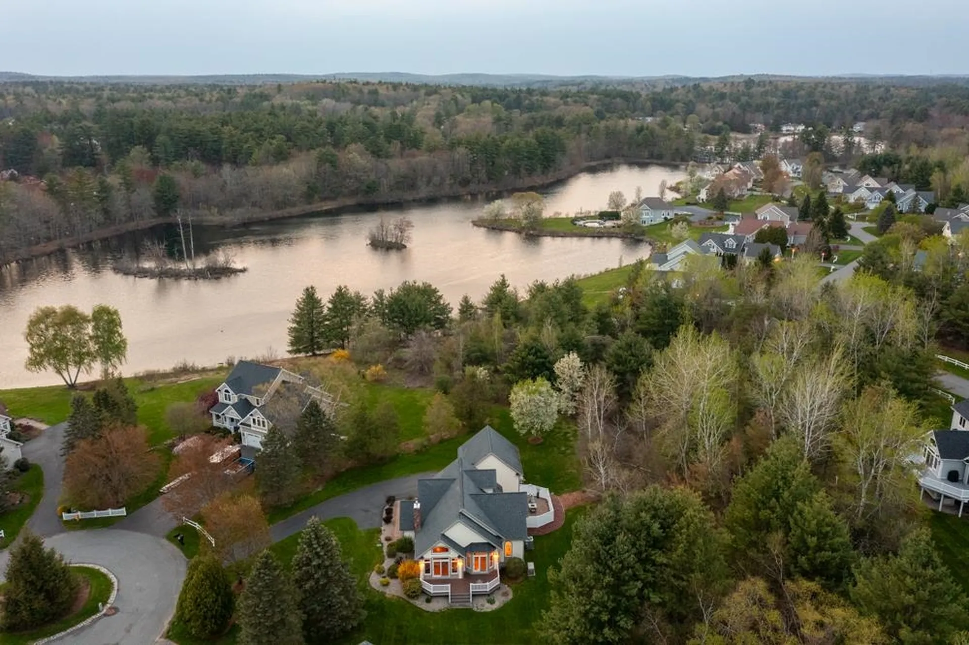 16 Hawkins Pond Lane Salem NH 03079