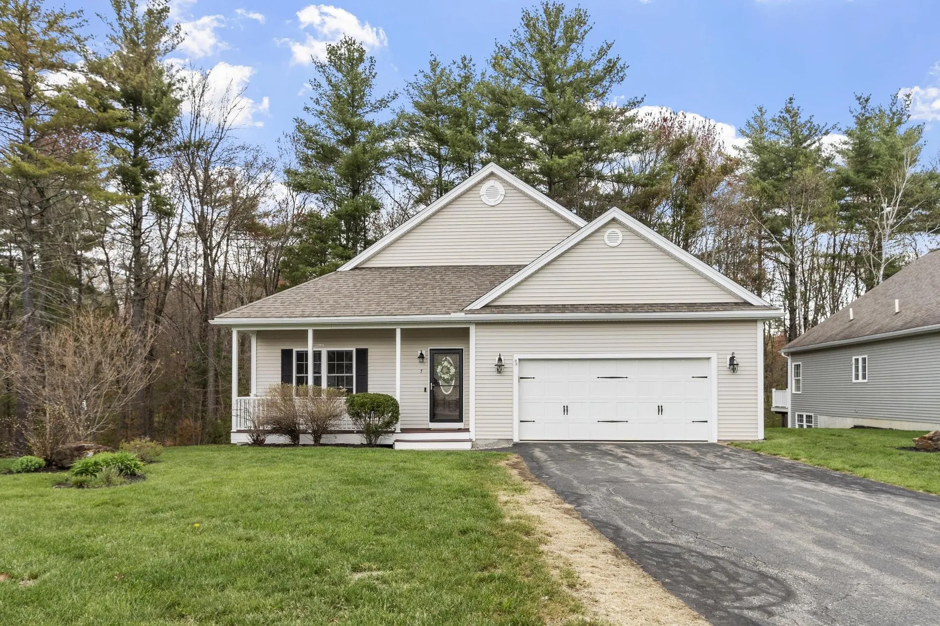 7 Torrey Pines Circle Plaistow NH 03865