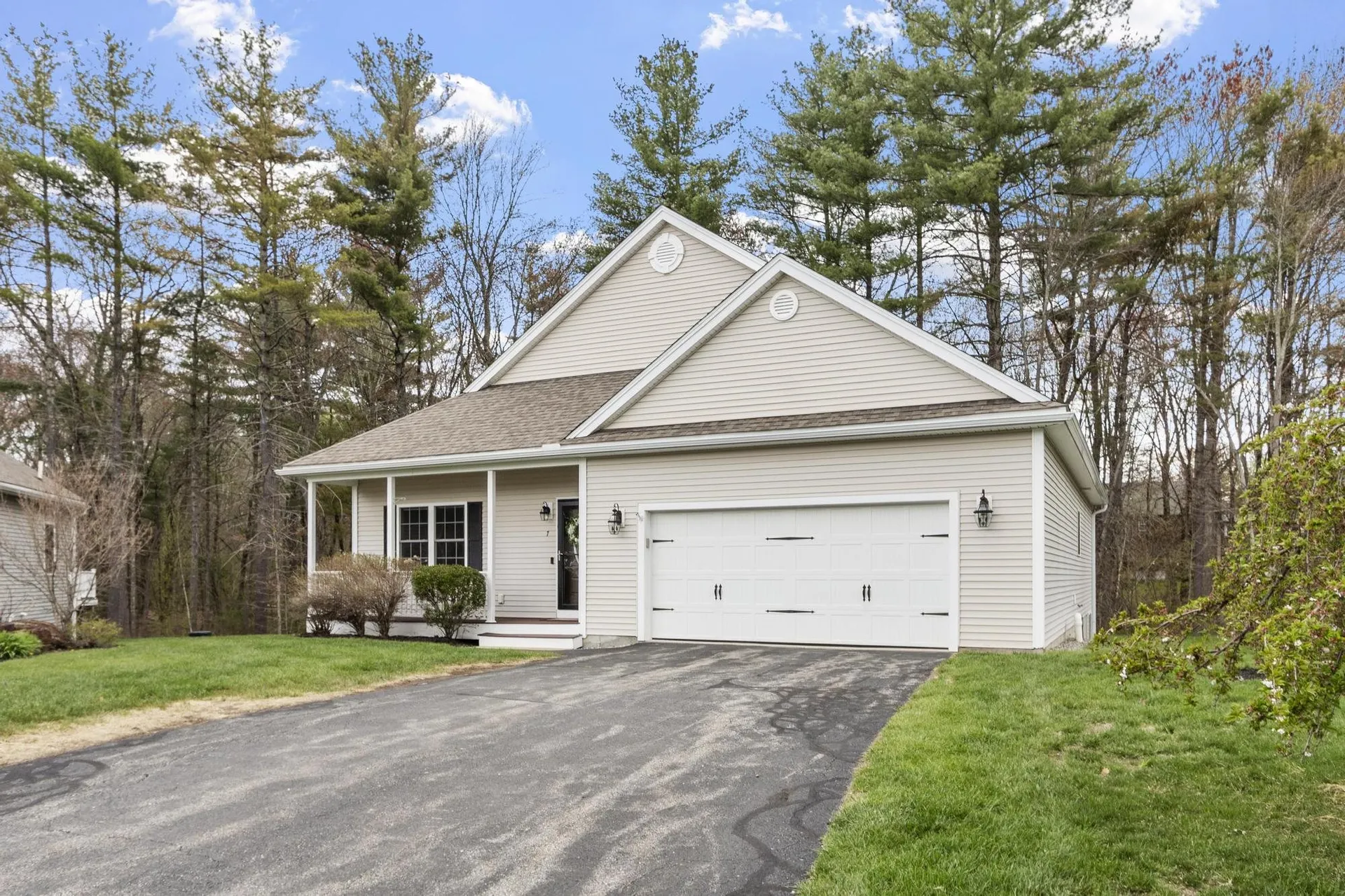 7 Torrey Pines Circle Plaistow NH 03865