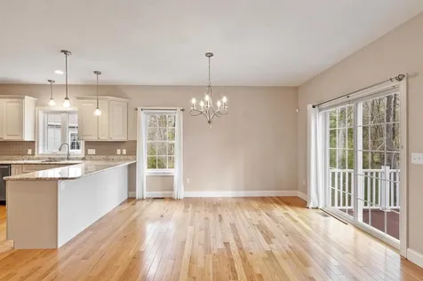 7 Torrey Pines Circle Plaistow NH 03865