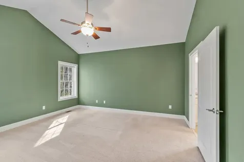 7 Torrey Pines Circle Plaistow NH 03865